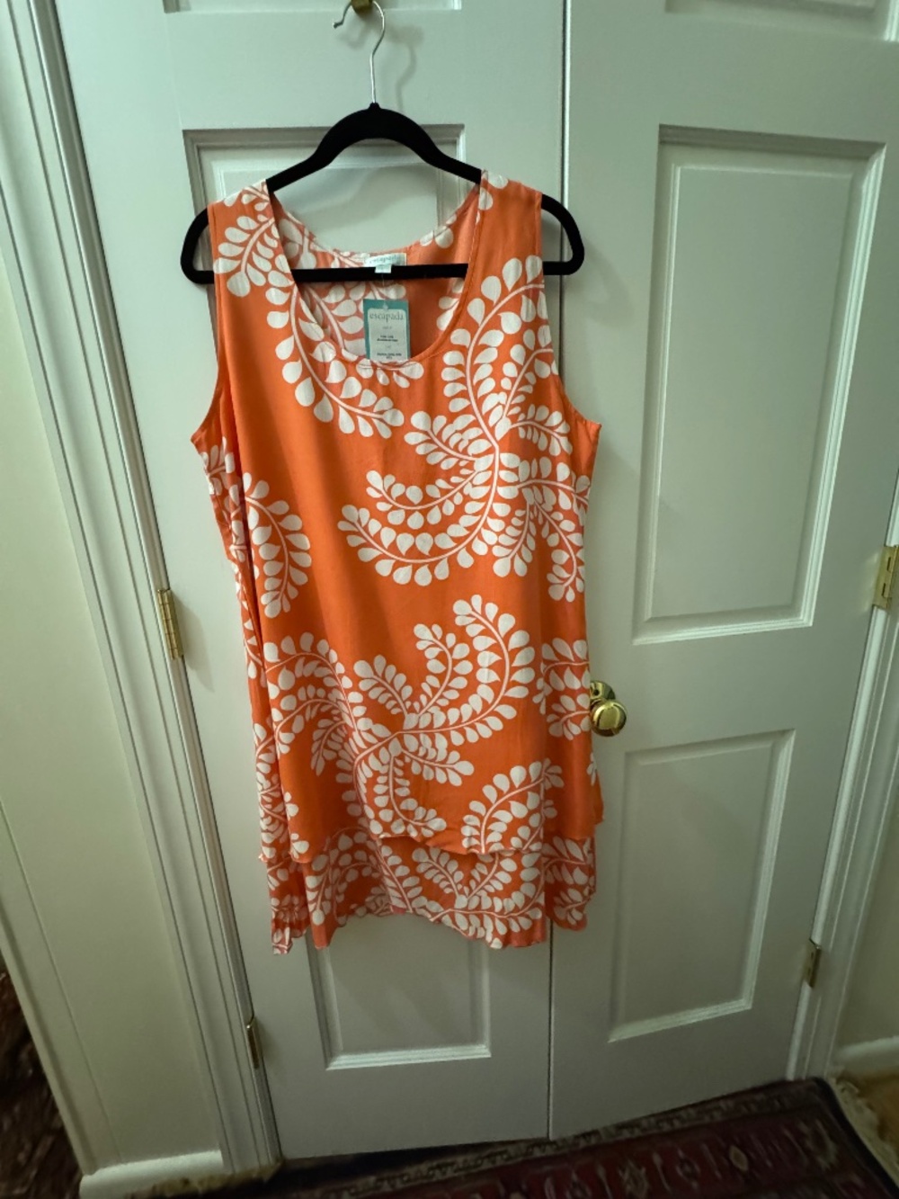 Escapada white and orange dress size L NWT